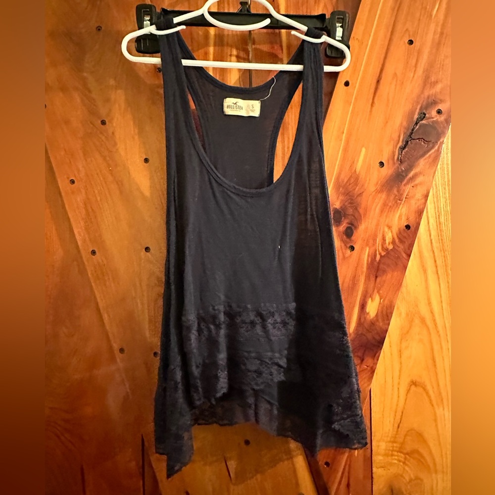 Flowy Hollister Tank Top with Lace at bottom